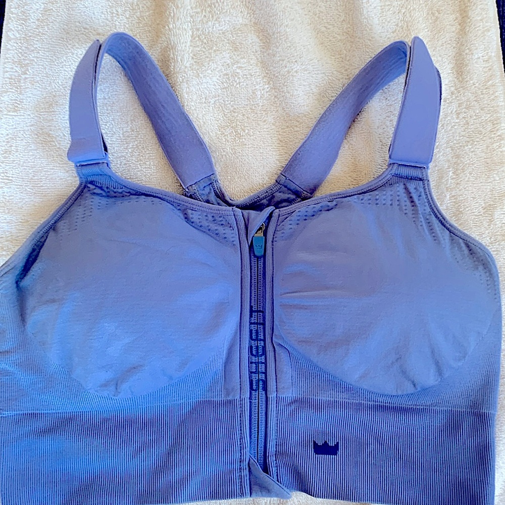 Low impact Shefit 2luxe sports bra